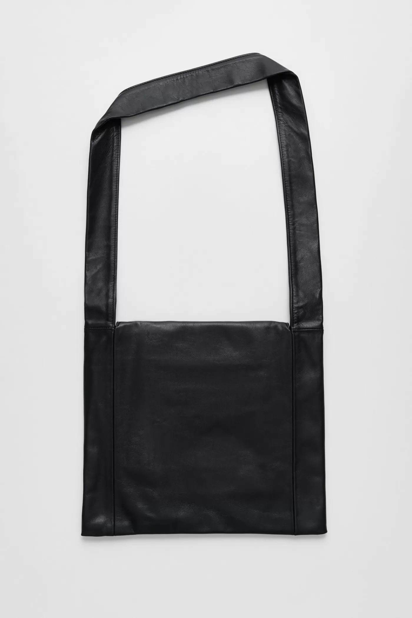Best Sale Malleable Black Bull Hide Bags